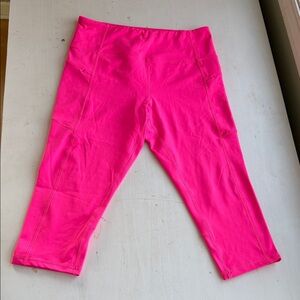 ZYIA Vibrant Hot Pink Women’s Capri Leggings